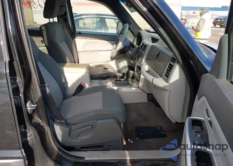 2008 Jeep Liberty Limited Edition from USA, damaged, VIN 1J8GN58K48W232444